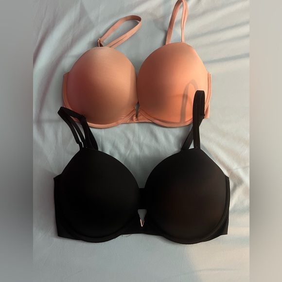 Victoria's Secret Other - NWT Victoria's Secret Black and Nude Bra Duo